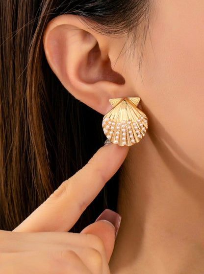 Scalloped Shell Pearl Stud Earrings