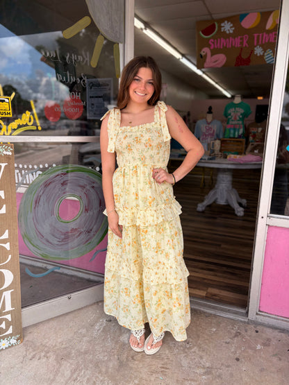 Floral Sweetheart Smocked Detailed MIDI Dress
