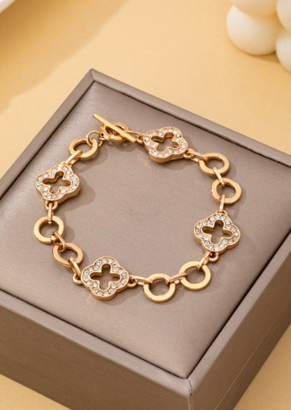 Diamond Link Gold Bracelet