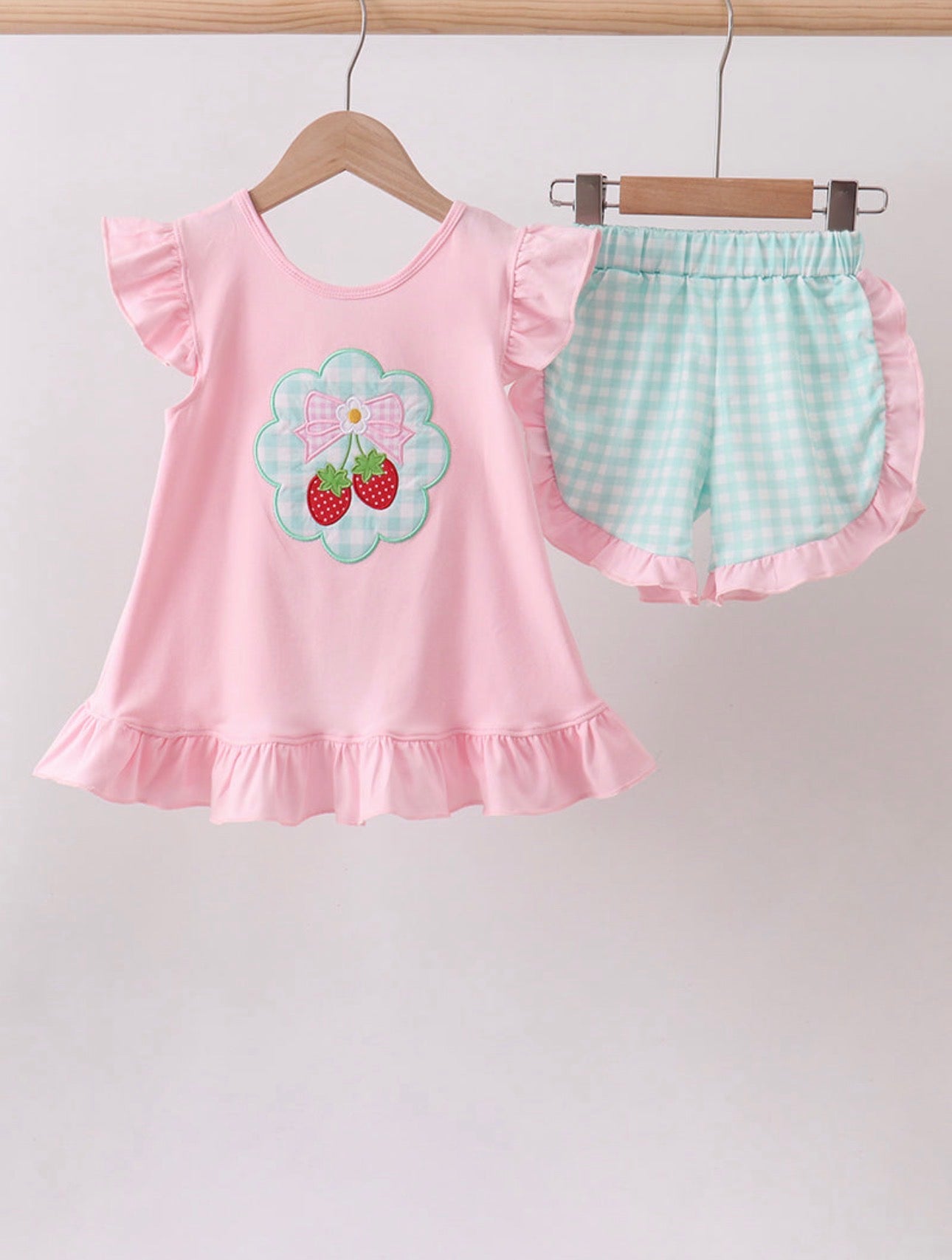 Pink Strawberry Appliqués Set
