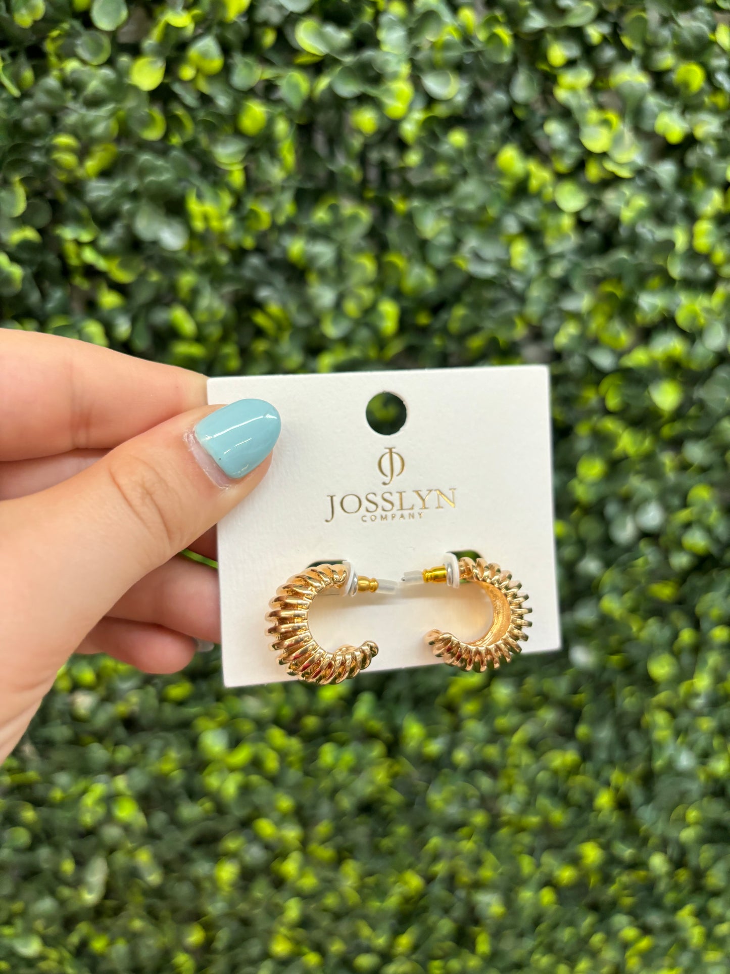 Gold Conch Shell Hoop Earrings